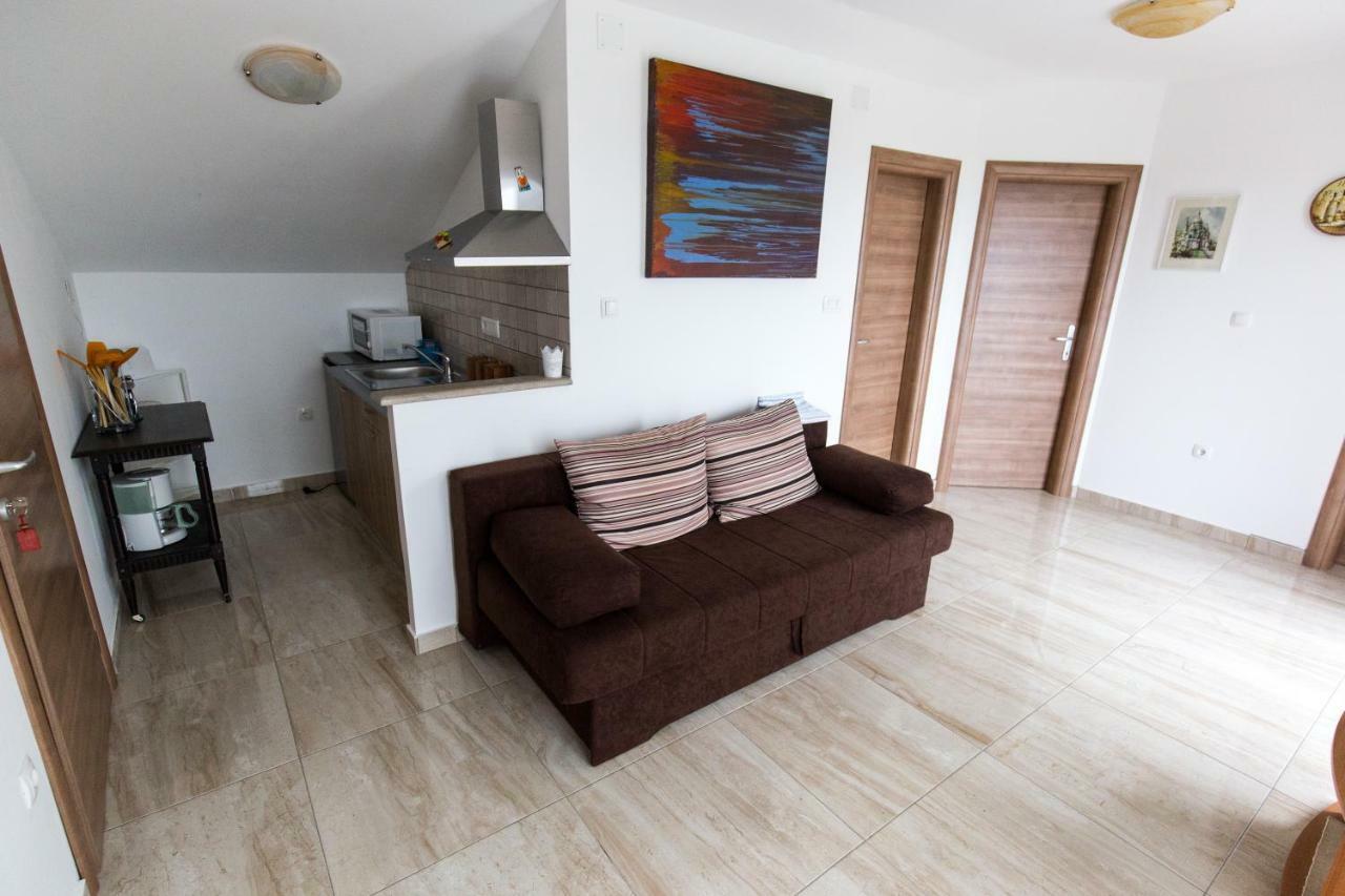 Simonetti Apartments Малинська Екстер'єр фото